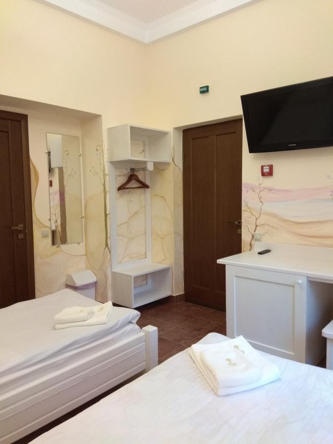 Aparthotel Na Dobu Lviv Exterior photo